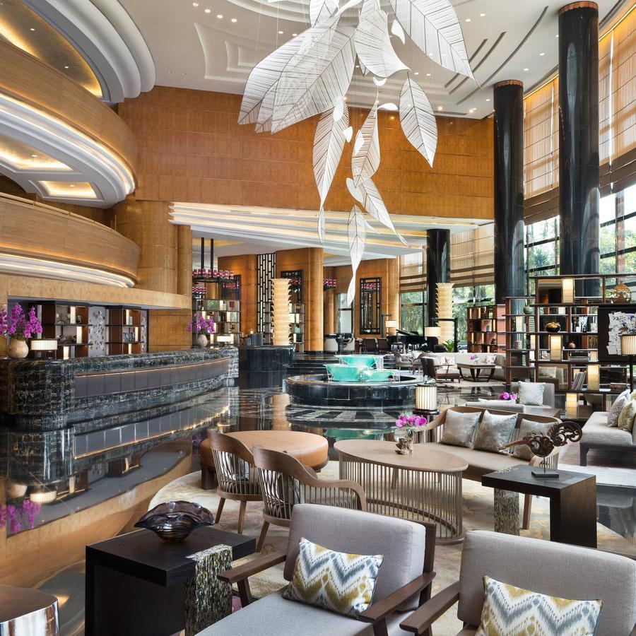 Ayana Midplaza Hotel