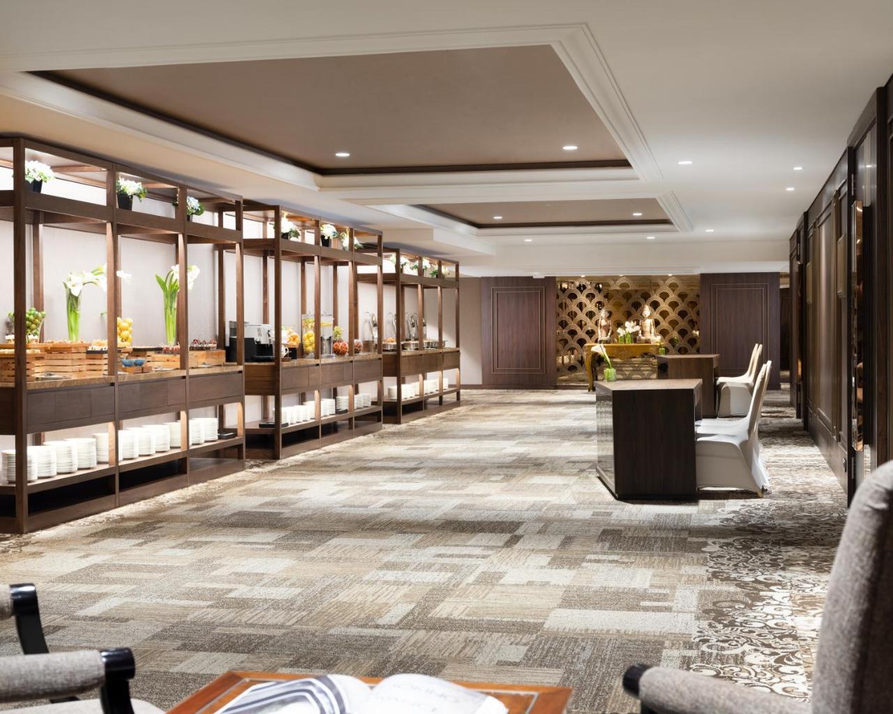 Ayana Midplaza Hotel